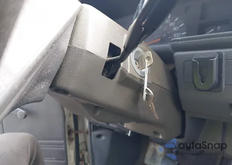 1987 Toyota Pickup Rn63 Std из США, поврежденный, VIN JT4RN63R5H0097617